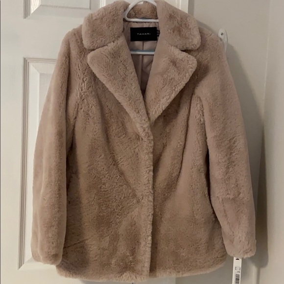 Jacket - Picture 1 of 4